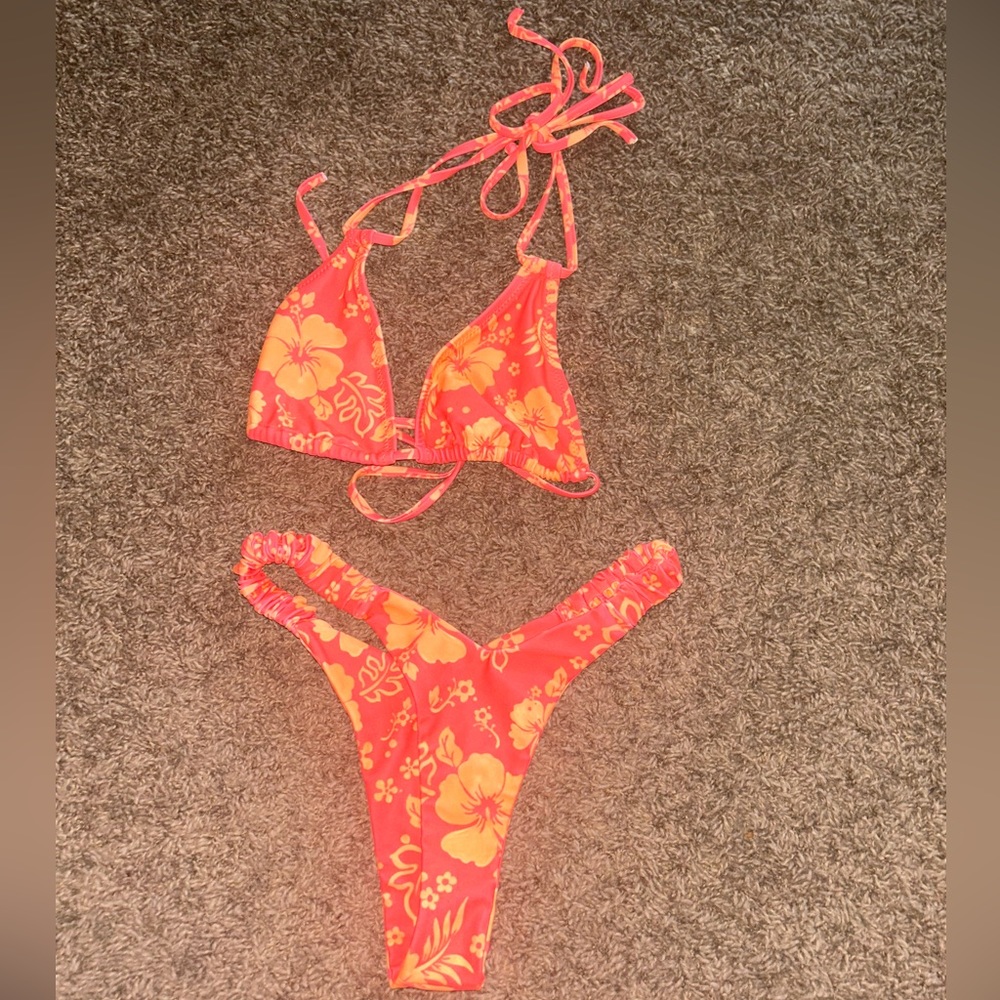 Kulani Kinis Bikini